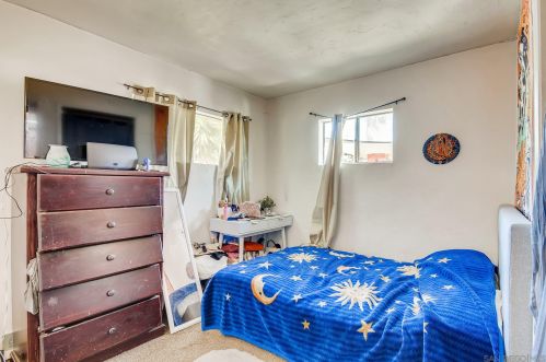 81 Oaklawn Ave, Chula Vista CA  91910-1330 exterior