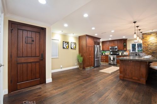9572 Robin Ave, Santa Ana, CA 92708-7250