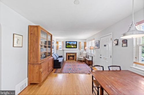 9905 Markham St, Silver Spring MD 20901-2233 exterior