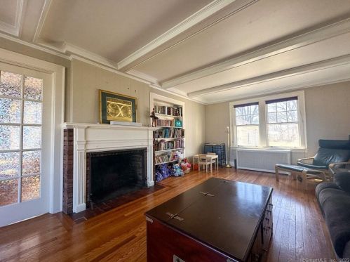 35 West St, Middletown CT  06457-3007 exterior