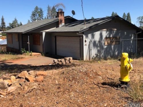 5888 Golden Oaks Rd, Paradise, CA 95969-4810