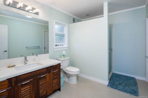 1596 Ihiloa Loop, Honolulu HI  96821-1347 exterior