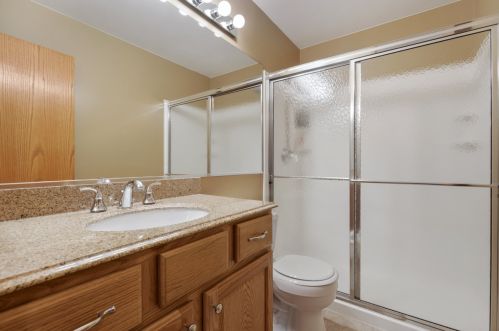 723 Warwick Dr, Carol Stream IL  60188-4332 exterior