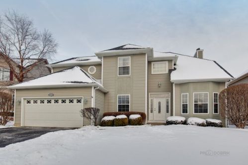 33807 Summerfields Dr, Gurnee, IL 60031-4273
