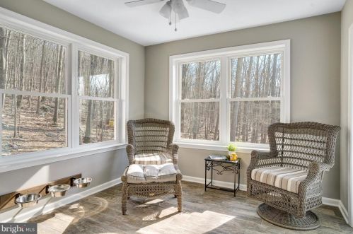 340 Revenoor Rd, Harpers Ferry WV exterior