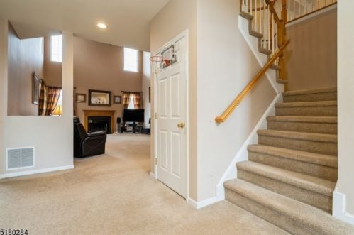 37 Dorset Dr, Hackettstown NJ  07840-5010 exterior