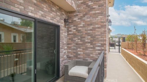 421 Salem St, Glendale CA  91203-2117 exterior