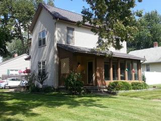 1201 State St, Pekin IL  61554-3674 exterior