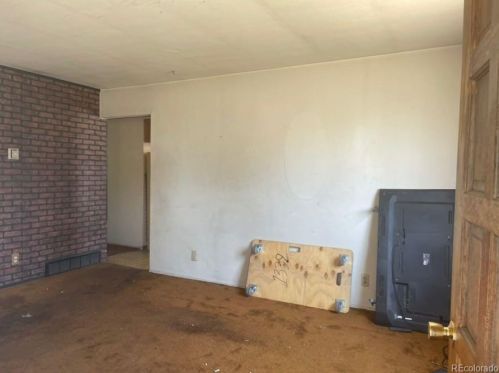6051 Ivy St, Denver, CO 80022-3331