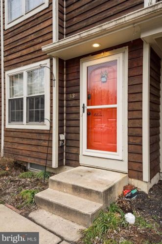 43 Chesapeake St, Lancaster PA  17602-4659 exterior