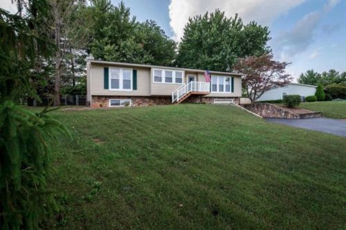 5010 Harvest Ridge Rd, Roanoke, VA 24019-6014