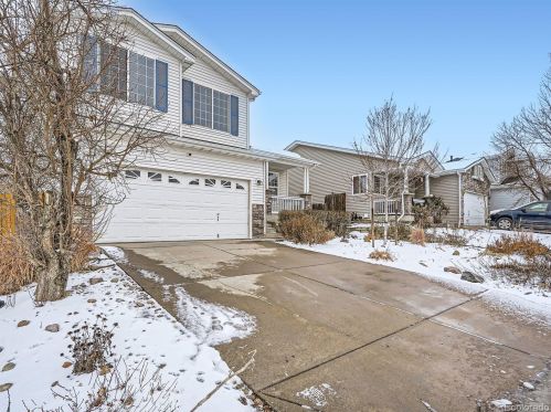 19573 Montview Dr, Denver, CO 80011-5369