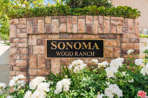 598 Yarrow Dr, Simi Valley, CA 93065-7352