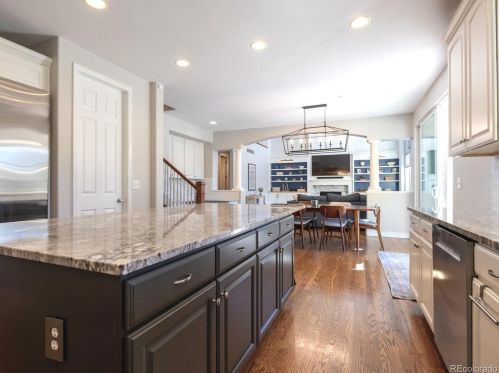 11937 Lake Ct, Englewood CO  80111-5291 exterior