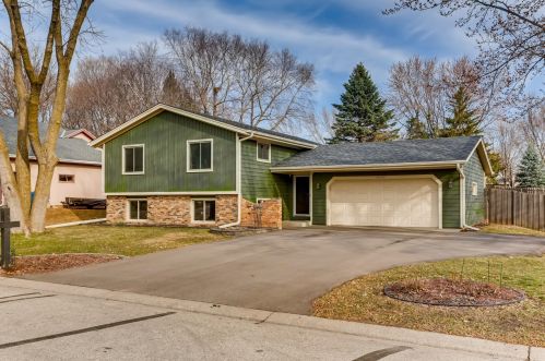 10500 Quebec Rd, Minneapolis, MN 55438-2139