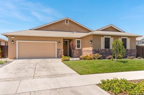 3283 Rogue River Dr, Chico, CA 95973