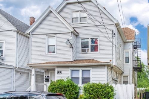 3 Joyce St, Town Center, NJ 07052-5221