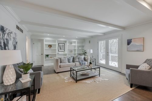 170 Huntcliff Pt, Atlanta GA  30350-1601 exterior