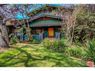 1823 Bronson Ave, Los Angeles, CA 90019-6034