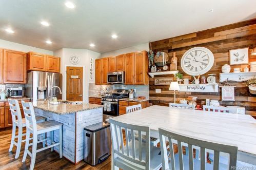 714 Pioneer Dr, Milliken CO  80543-3140 exterior