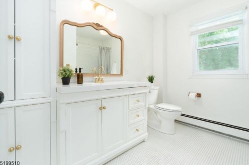 86 Midland Blvd, Maplewood NJ  07040-1810 exterior