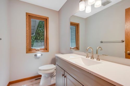 663 Bridle Ridge Rd, Saint Paul MN  55123-1679 exterior