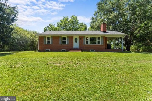 283 Rexburg Loop, Tappahannock, VA 22560-5817