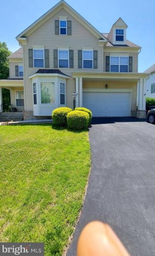 3701 Expedition Dr, Triangle, VA 22172-2077