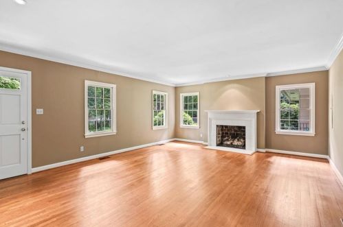 152 Burdette Rd, Atlanta GA  30327-4804 exterior