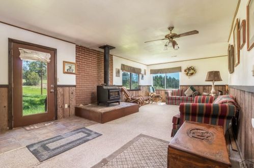 8336 Old San Isabel Rd, Greenwood CO 81069-8605 exterior