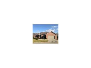 4 Greenmont Gdns, Parkersburg, WV 26105-3254