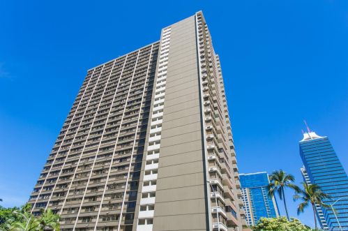55 Kukui St, Honolulu HI  96817-4171 exterior