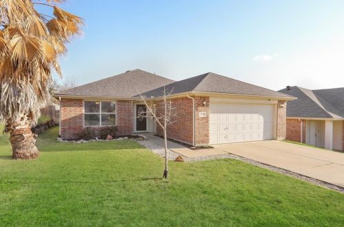 8029 Colbi Ln, Fort Worth, TX 76120-5634