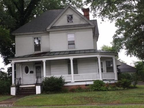 104 High St, Franklin, VA 23851-1746