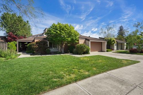 6306 Chesapeake Cir, Stockton, CA 95219-3815