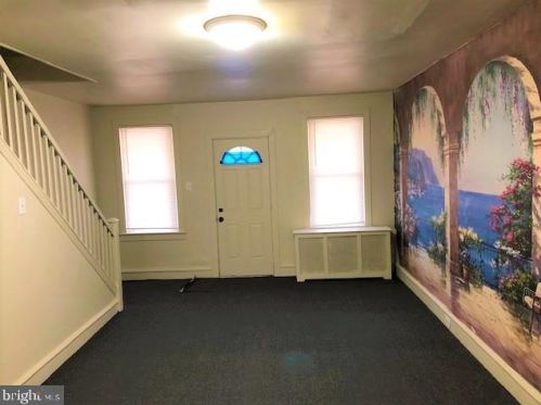 1238 Browning St, Camden, NJ 08104-2010