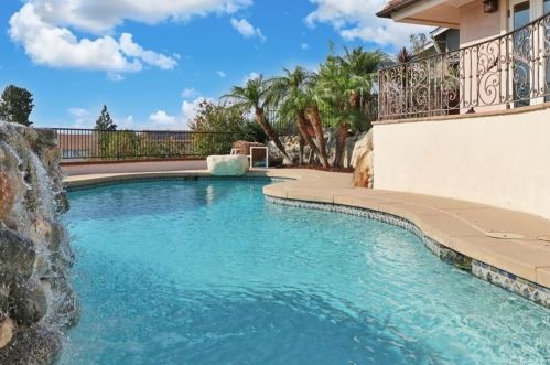 865 Swallow Way, Anaheim CA  92807-4430 exterior