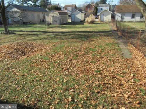 320 Middle St, Hanover PA 17331-3746 exterior