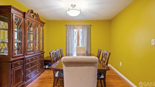 5 Boxwood Rd, Piscataway NJ 08854-5942 exterior