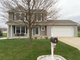 551 Mill St, Kewanee, IL 61443-3309