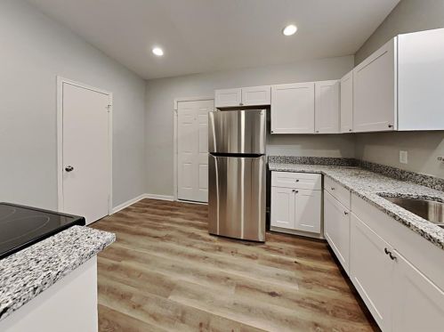 13316 Flagstone Ln, Dallas TX  75240-5615 exterior