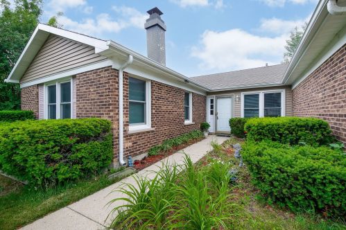 1975 Flagstaff Ct, Glendale Heights, IL 60139-1967