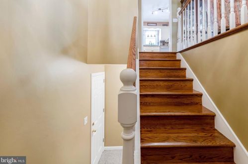 303 Devon Dr, Lancaster PA  17603-4609 exterior