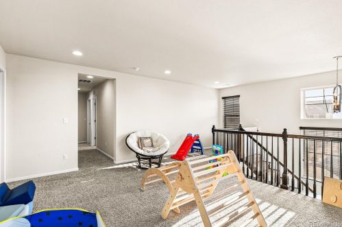 4820 Versailles St, Denver CO  80015-6801 exterior