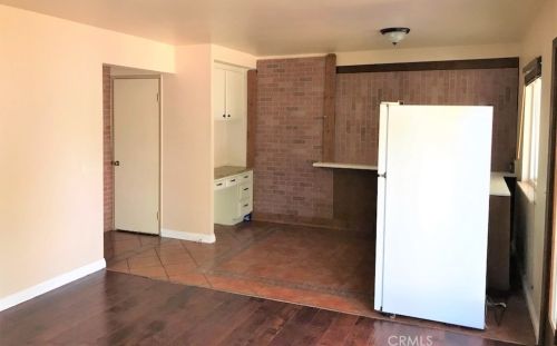 3416 Siskiyou Cir, Riverside CA  92503-4664 exterior