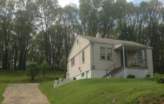 31 Woodcrest Rd, Staunton, VA 24401-5535
