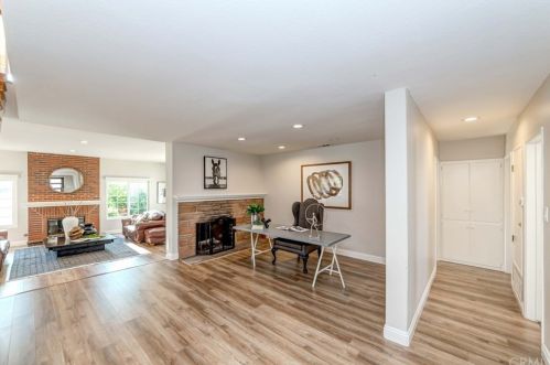 633 Neptune St, Anaheim CA  92804-2660 exterior