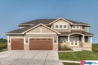 1806 197th St, Omaha, NE 68022-6402