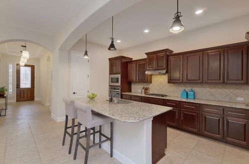 12520 Black Hl Dr, Austin TX  78748-1056 exterior