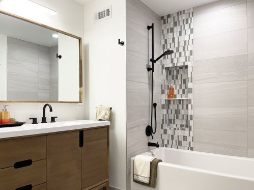 2675 Crestwood Ln, Bannockburn IL  60015-1904 exterior